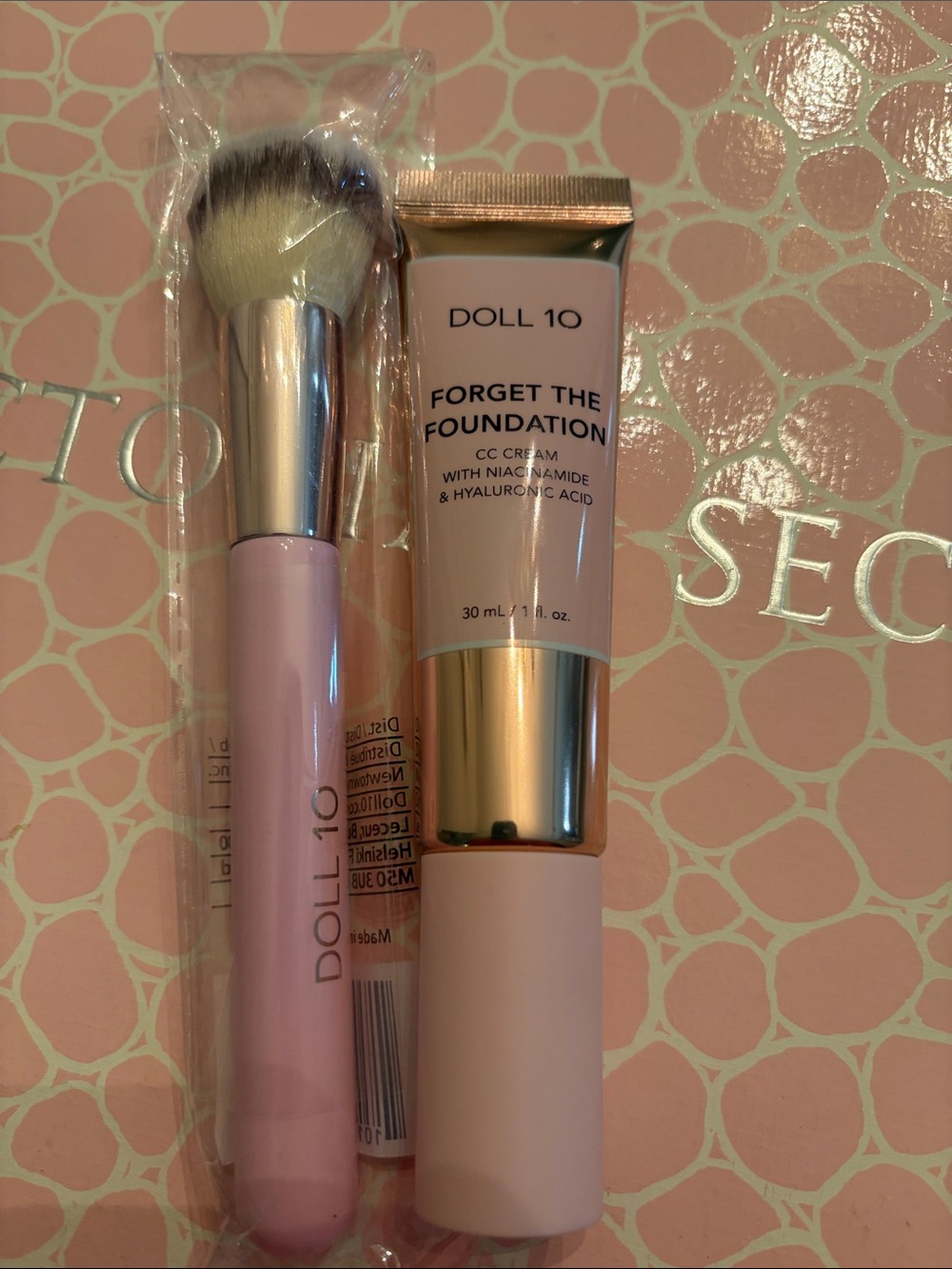 Doll 10 Forget The Foundation CC Cream & Brush Set - Shade Fair